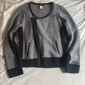 VENUS Black and Gray Sweater Cardigan